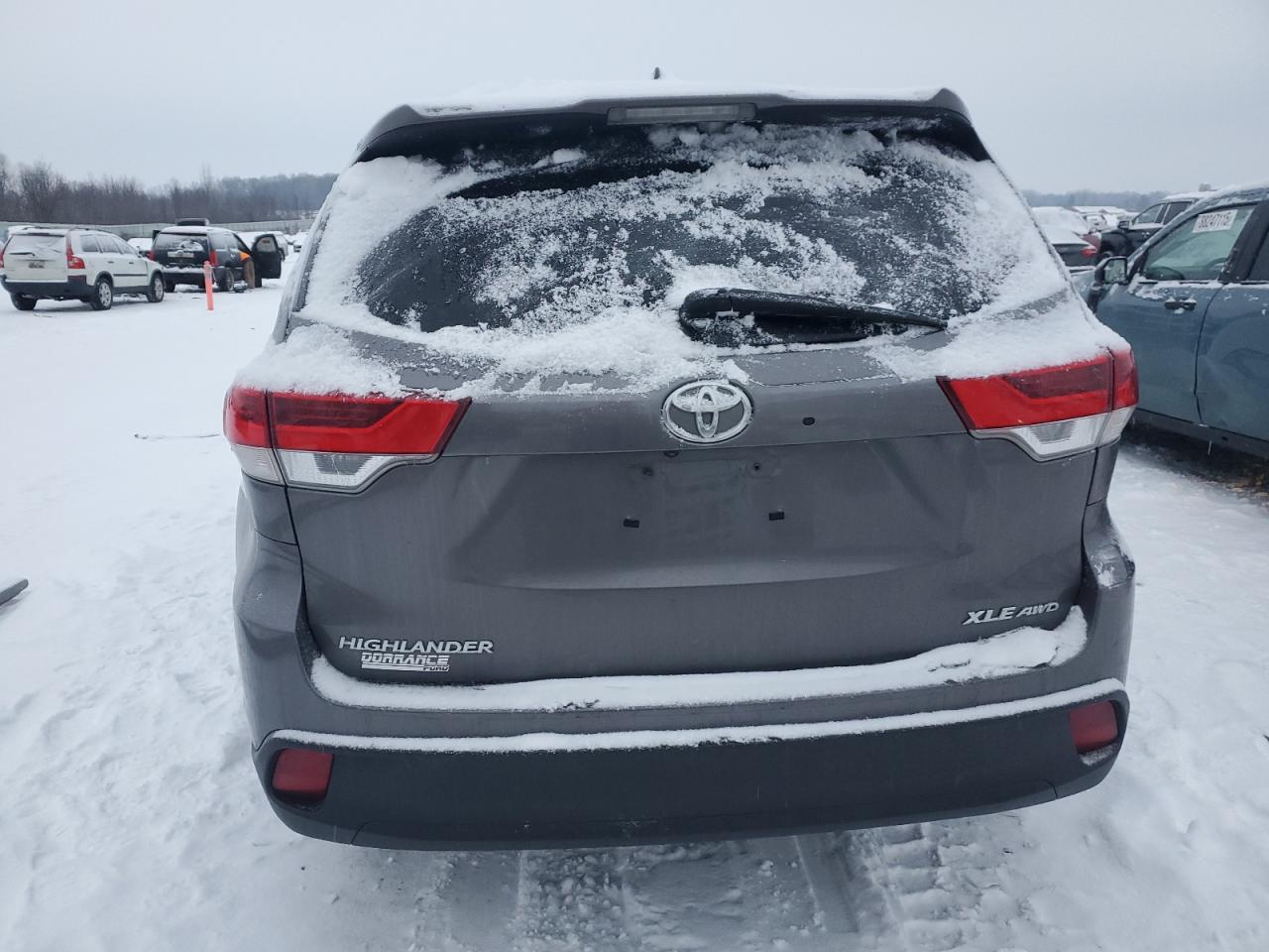2018 Toyota Highlander - Image 6