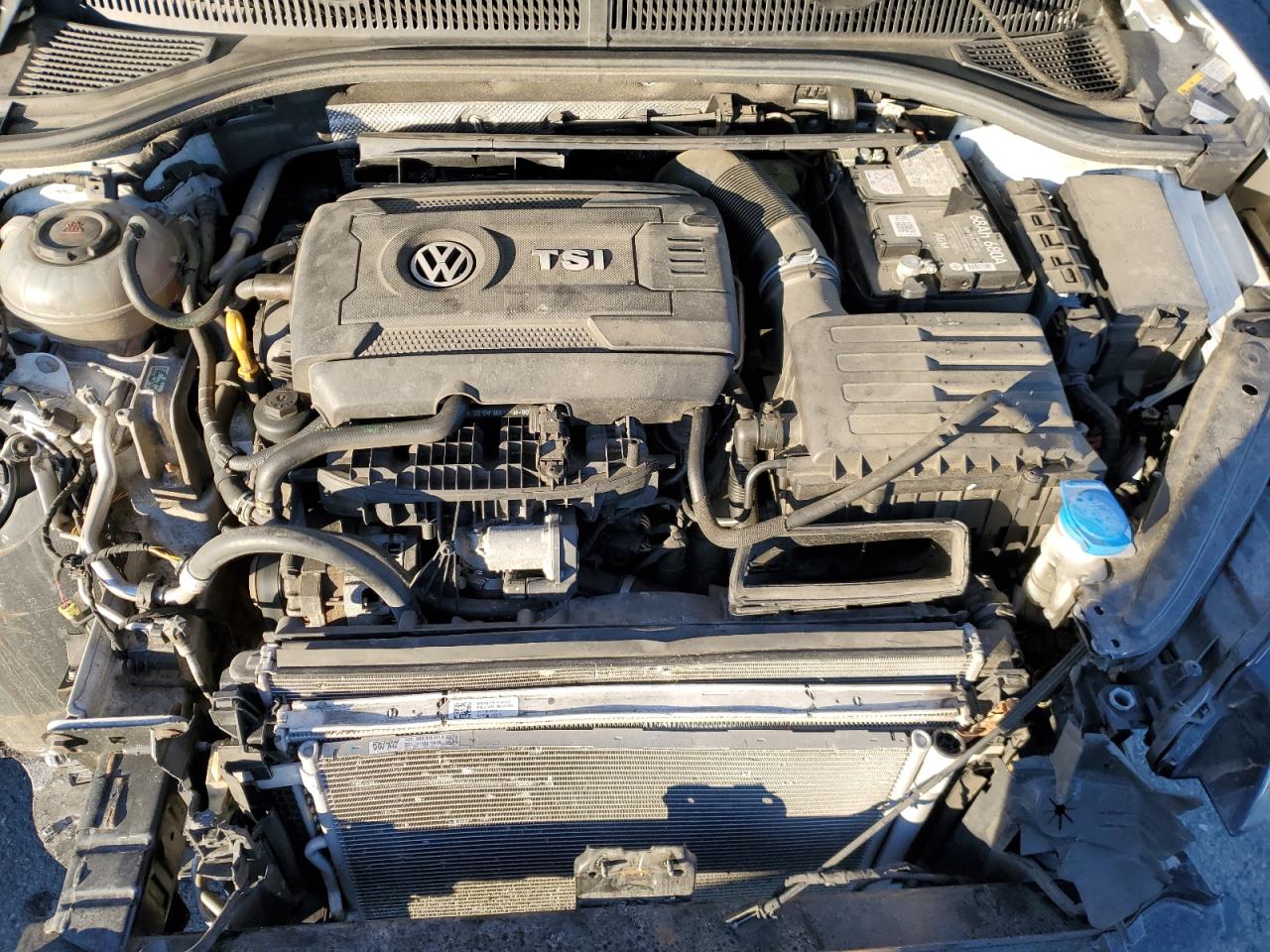 2019 Volkswagen Jetta - Image 11