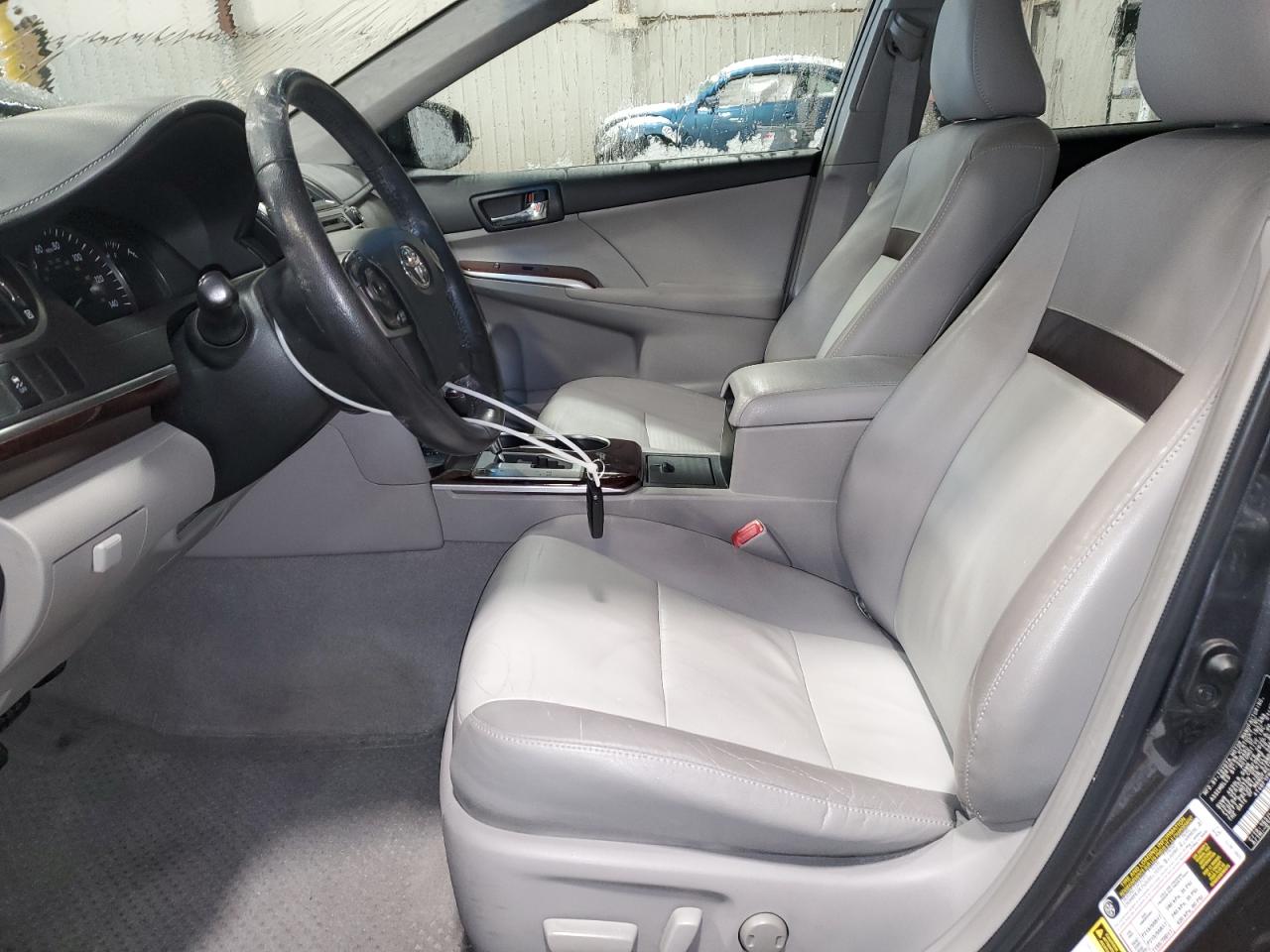 2012 Toyota Camry - Image 7