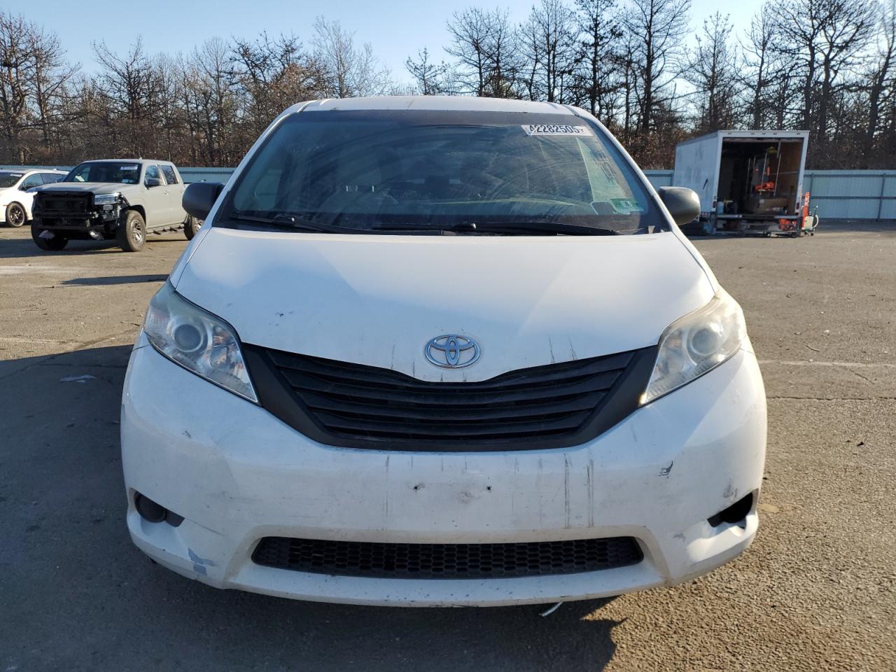 2015 Toyota Sienna - Image 5