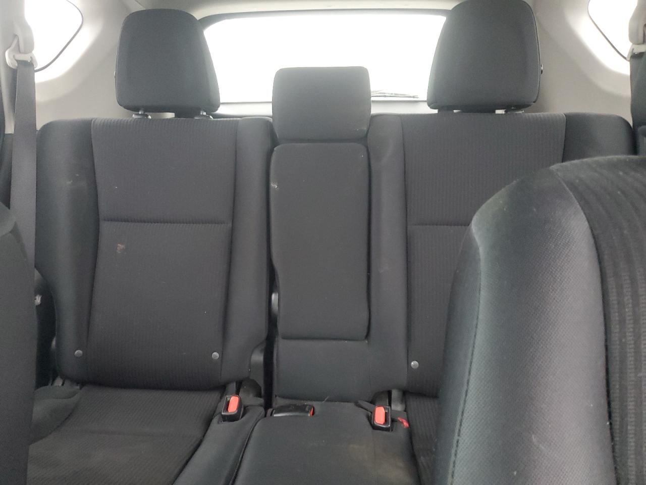 2016 Toyota RAV 4 - Image 10
