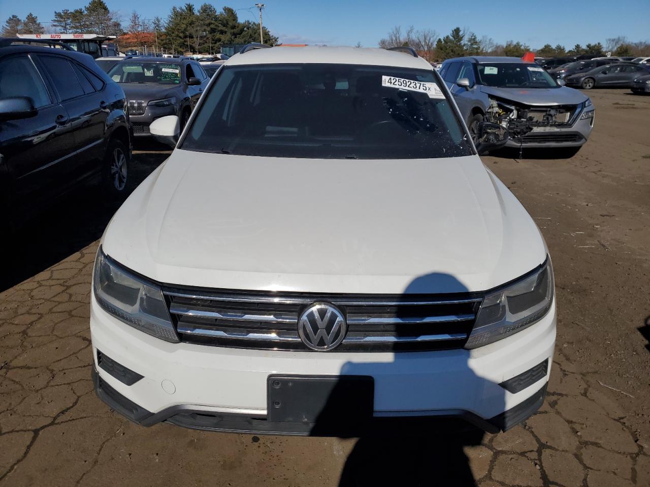 2018 Volkswagen Tiguan - Image 5