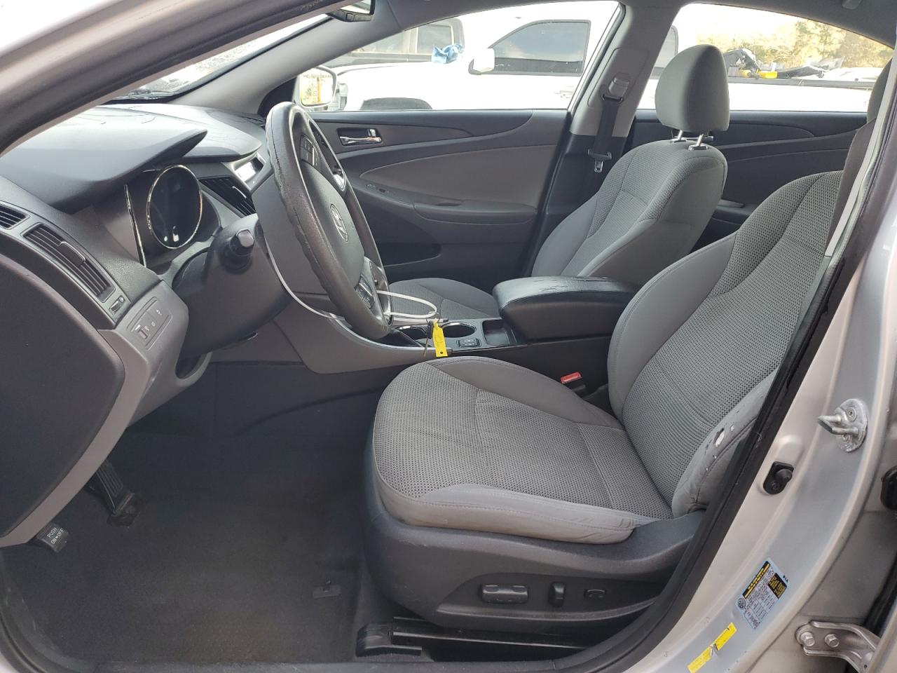 2013 Hyundai Sonata - Image 7