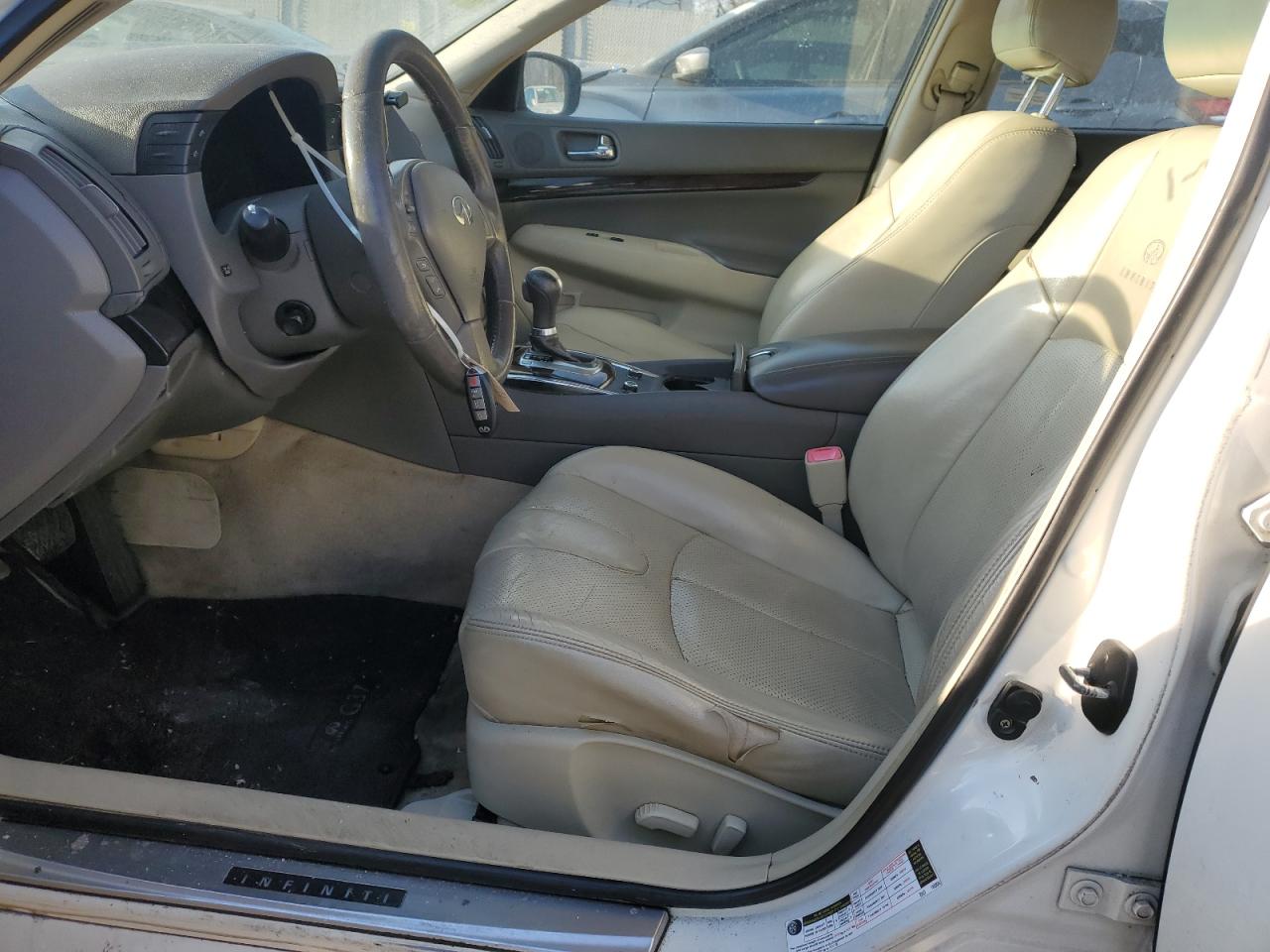 2012 Infiniti G - Image 7