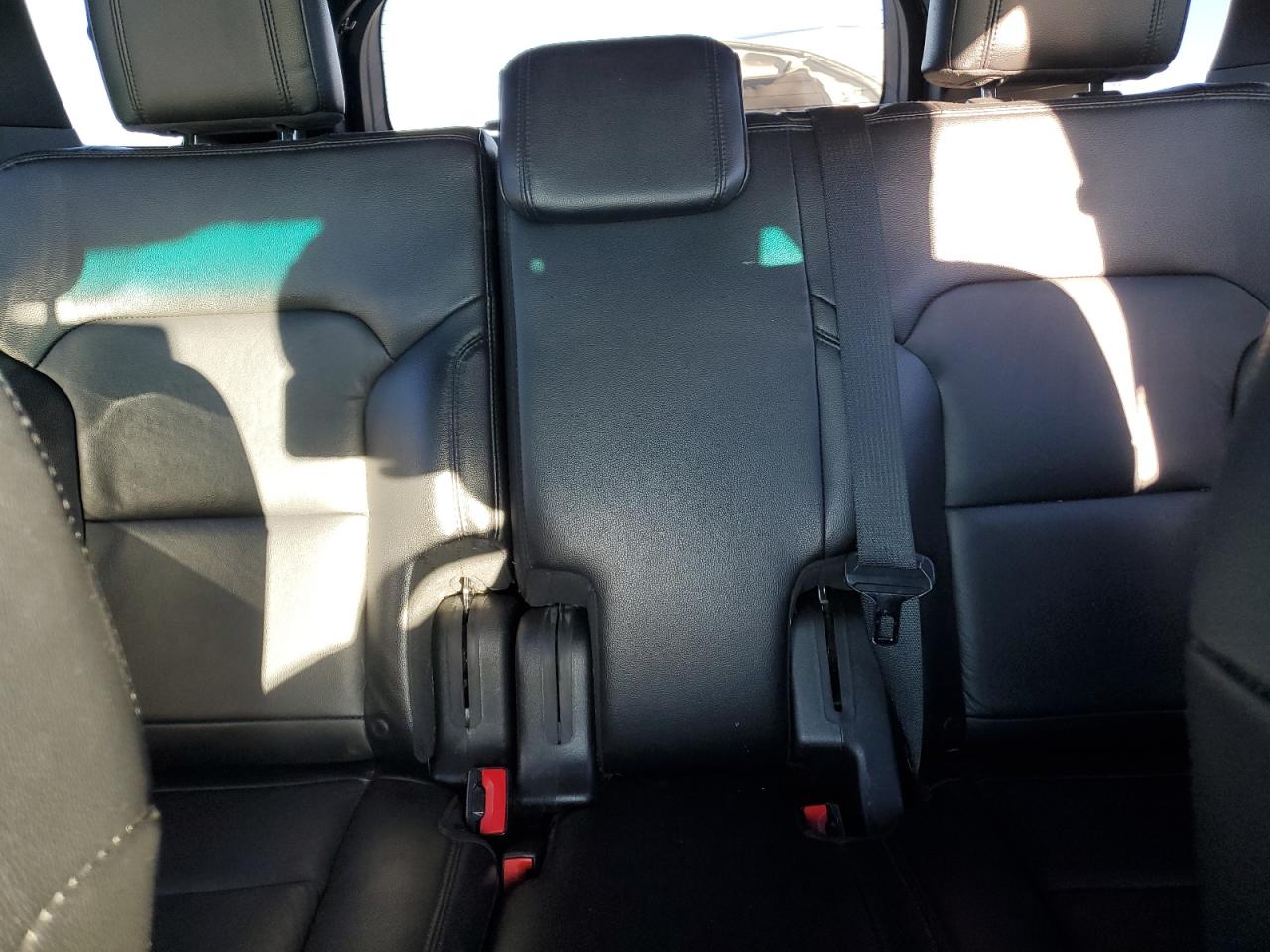 2016 Ford Explorer - Image 10