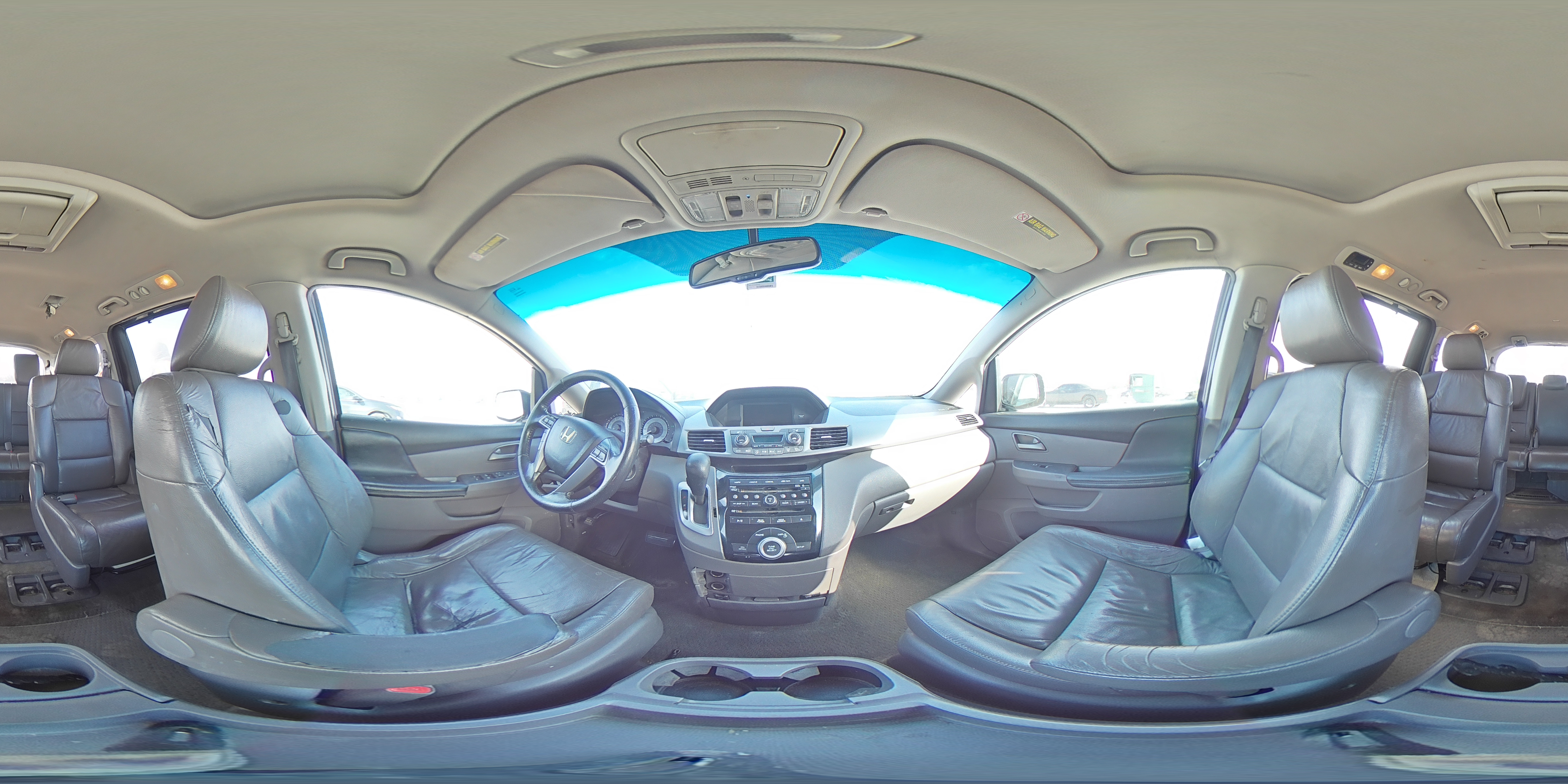 2011 Honda Odyssey - Image 14