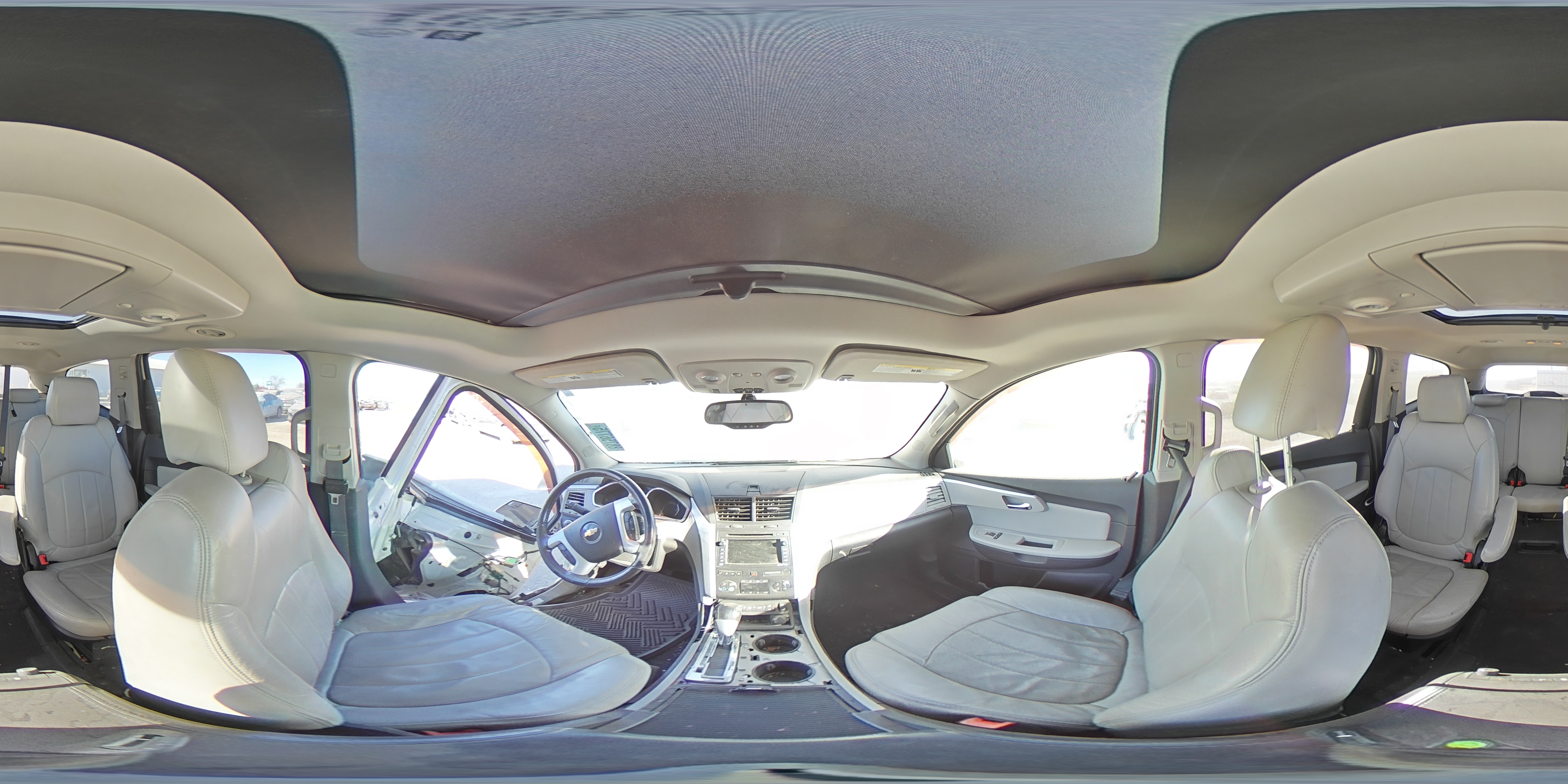 2011 Chevrolet Traverse - Image 14