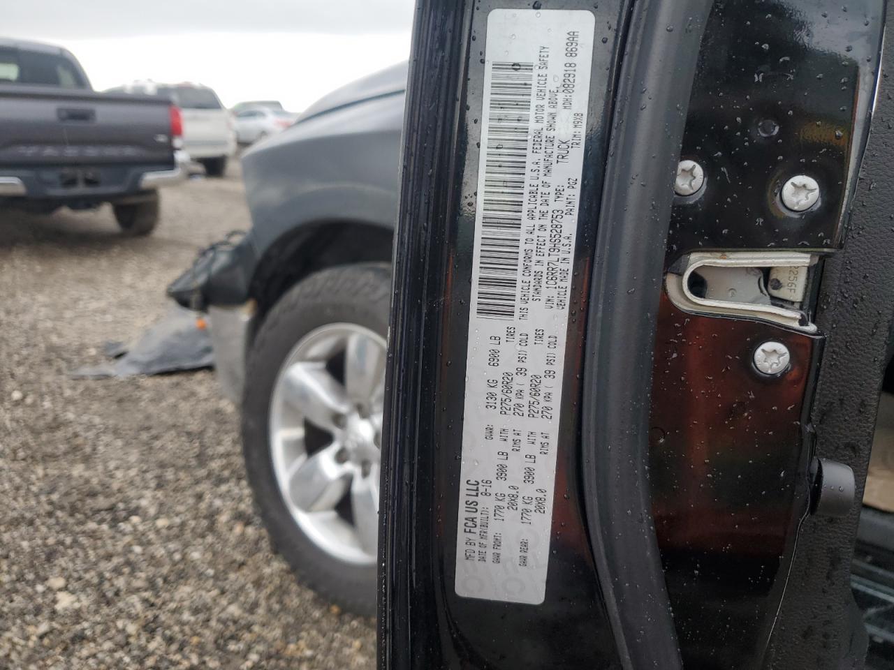 2017 RAM 1500 - Image 12
