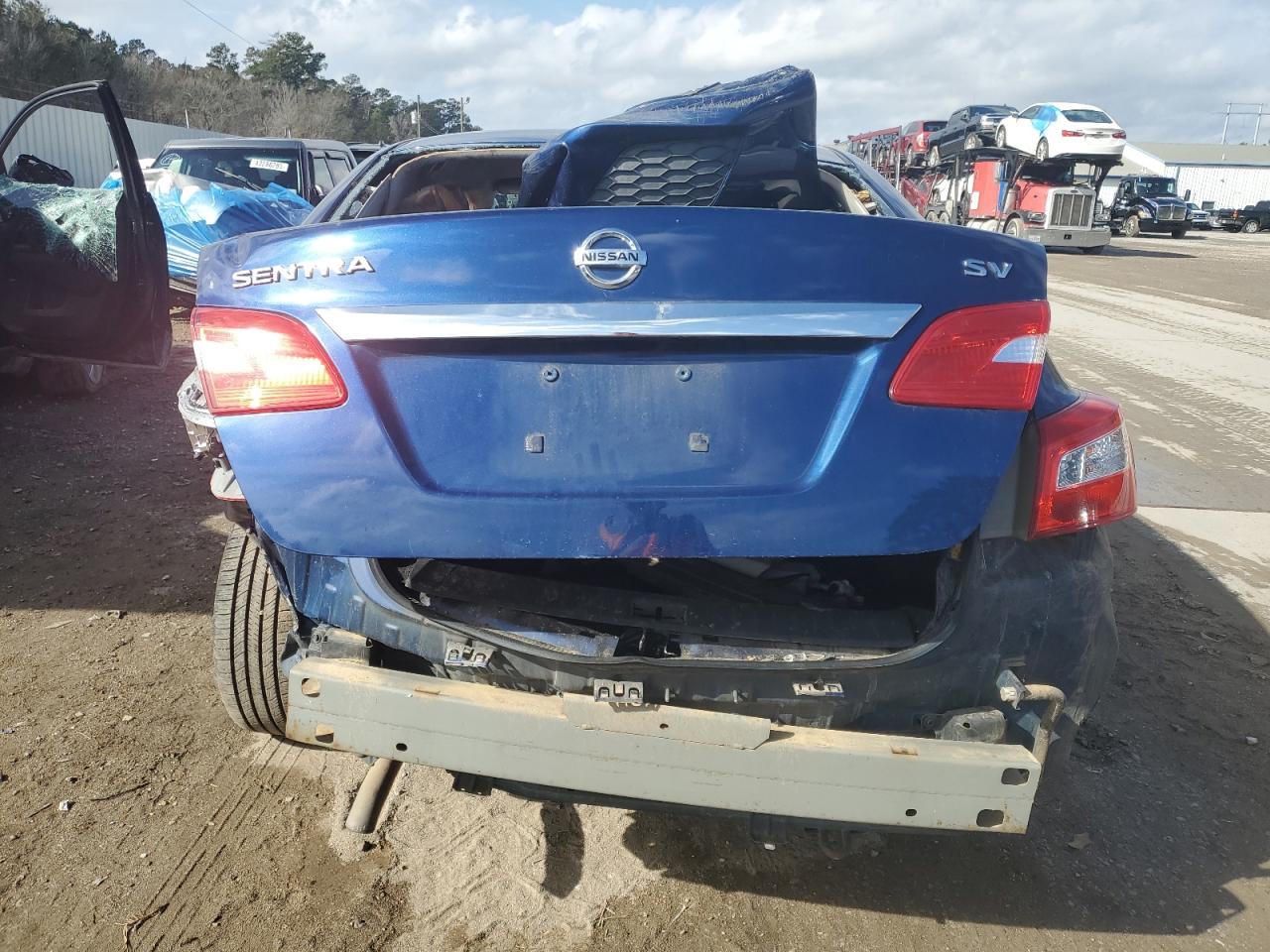 2017 Nissan Sentra - Image 6