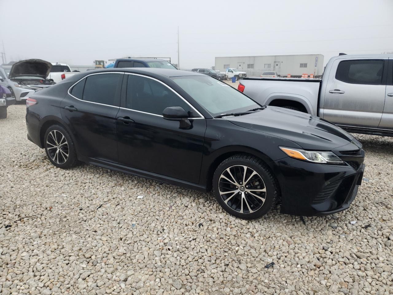 2019 Toyota Camry - Image 4