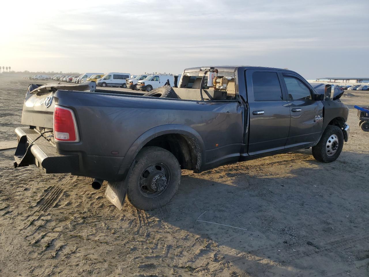 2017 RAM 3500 - Image 3