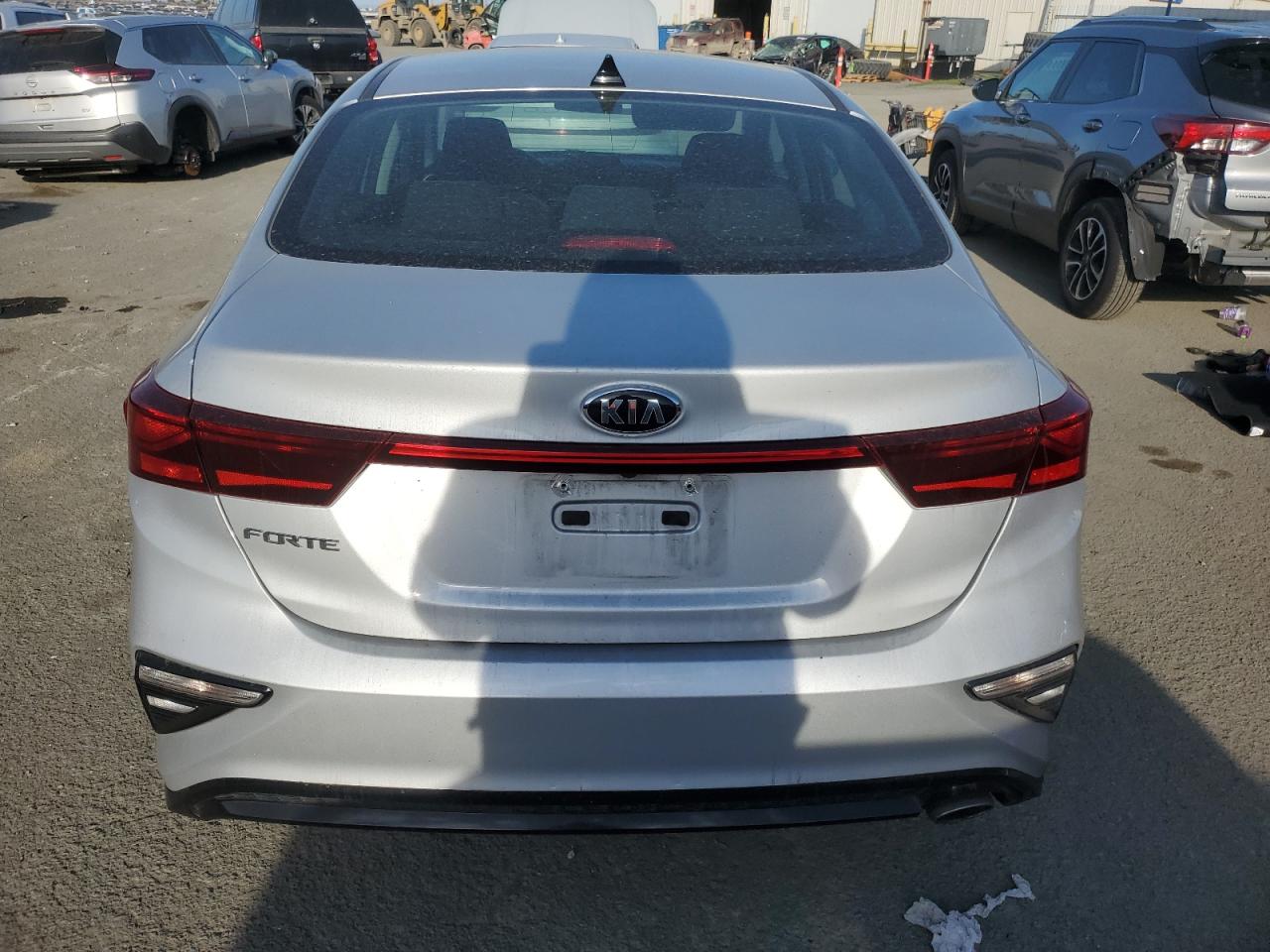 2021 Kia Forte - Image 6