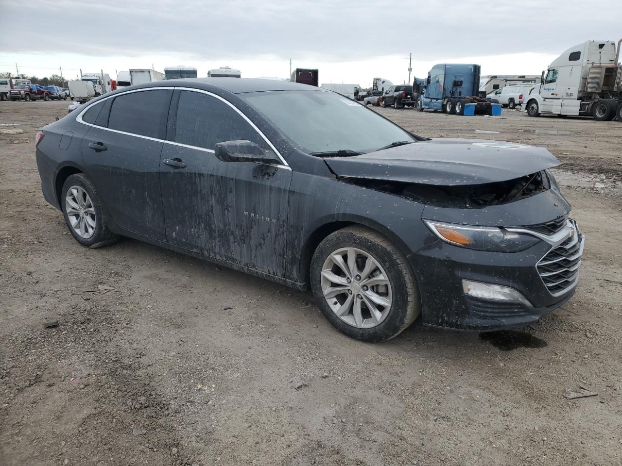 2022 Chevrolet Malibu - Image 4