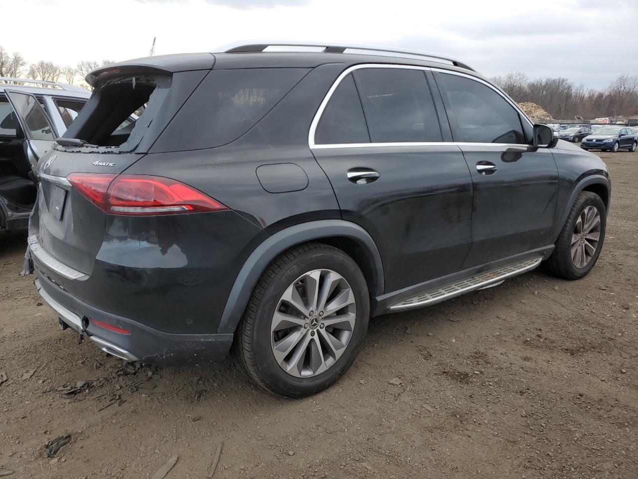 2022 Mercedes-Benz GLE - Image 3