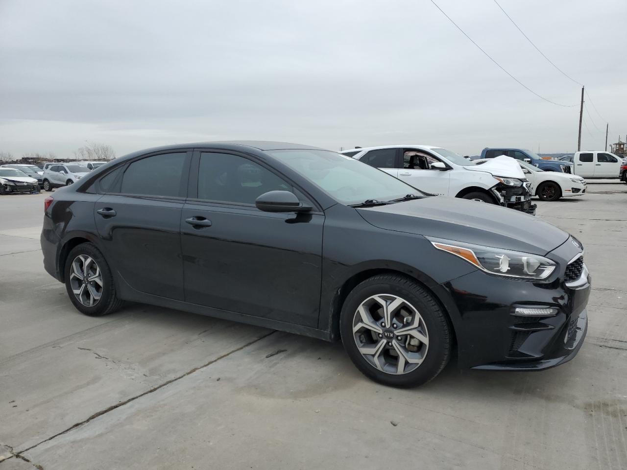 2021 Kia Forte - Image 4