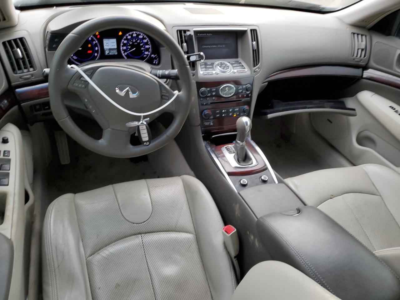2010 Infiniti G - Image 8