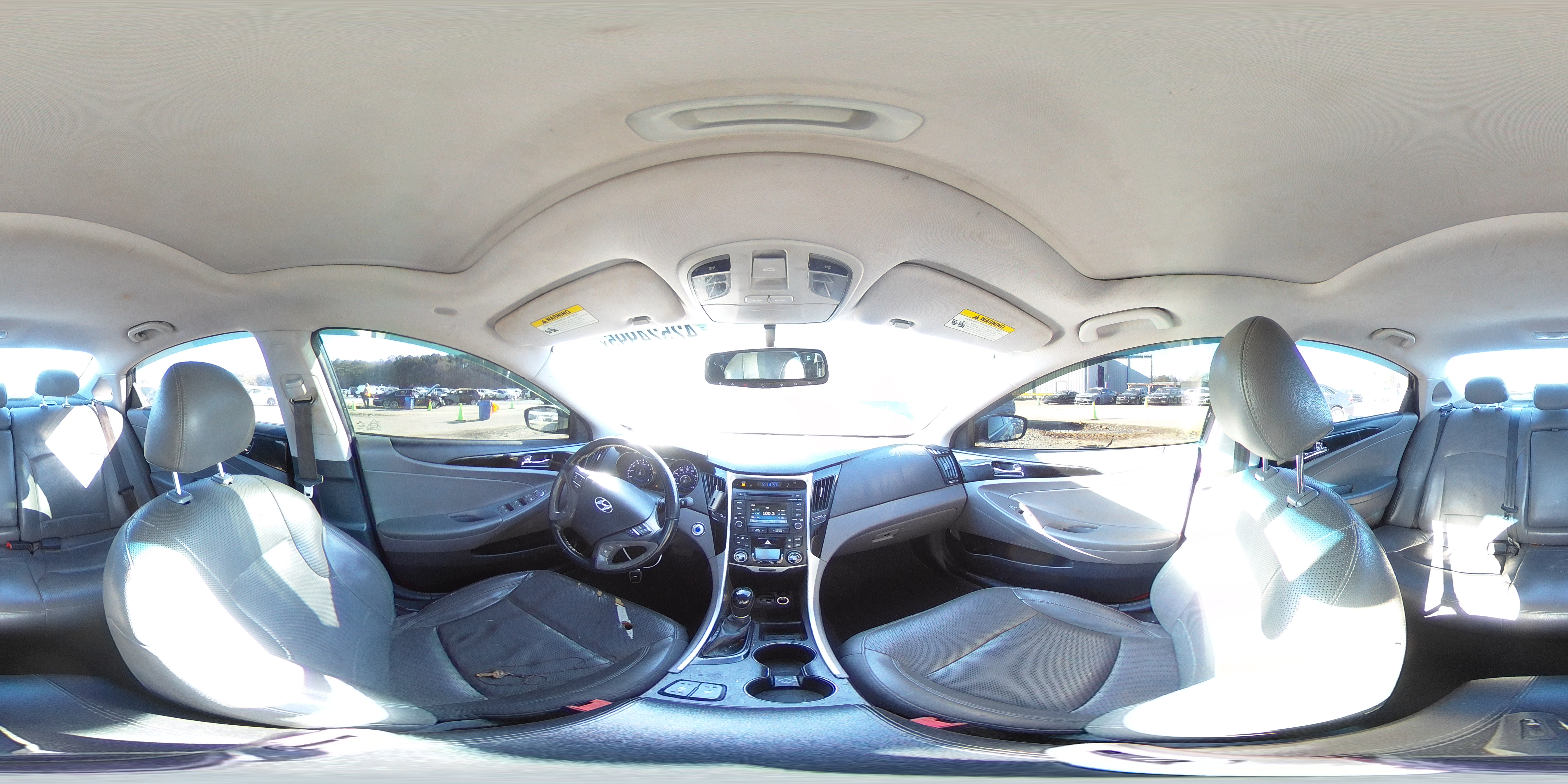 2014 Hyundai Sonata - Image 13