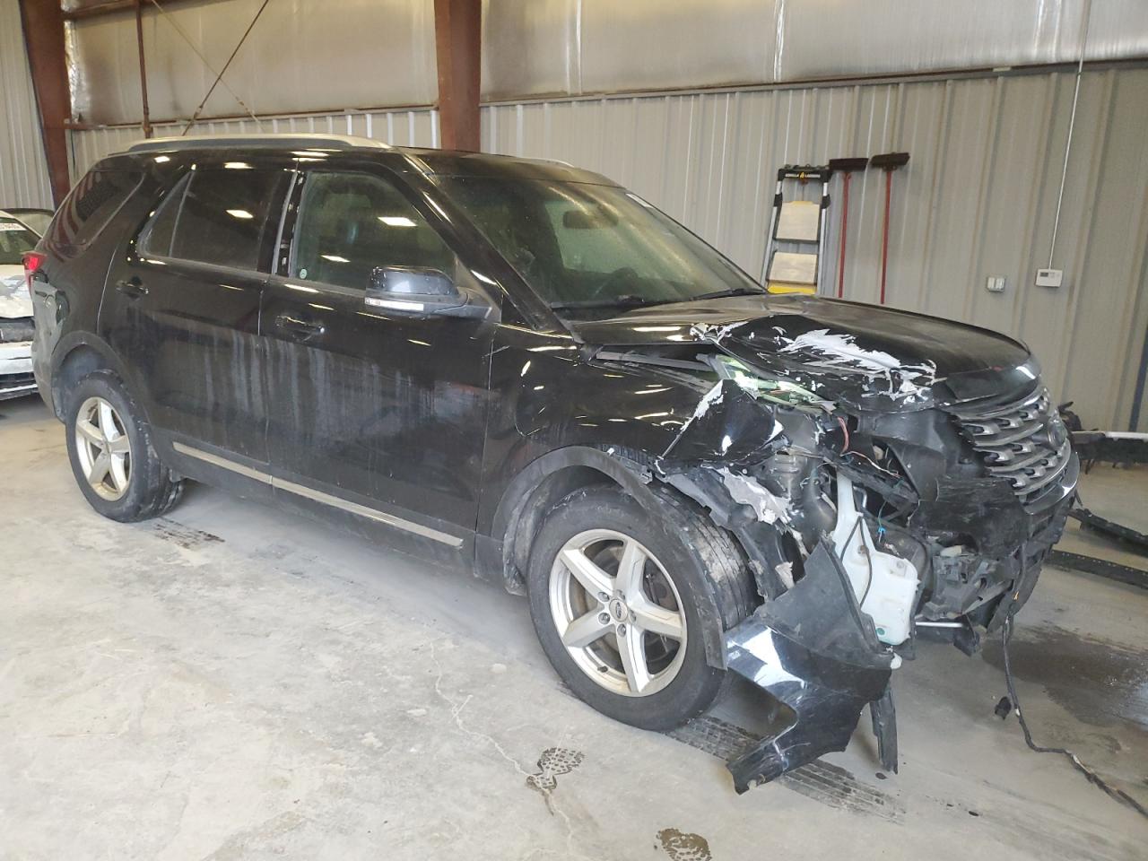 2016 Ford Explorer - Image 4