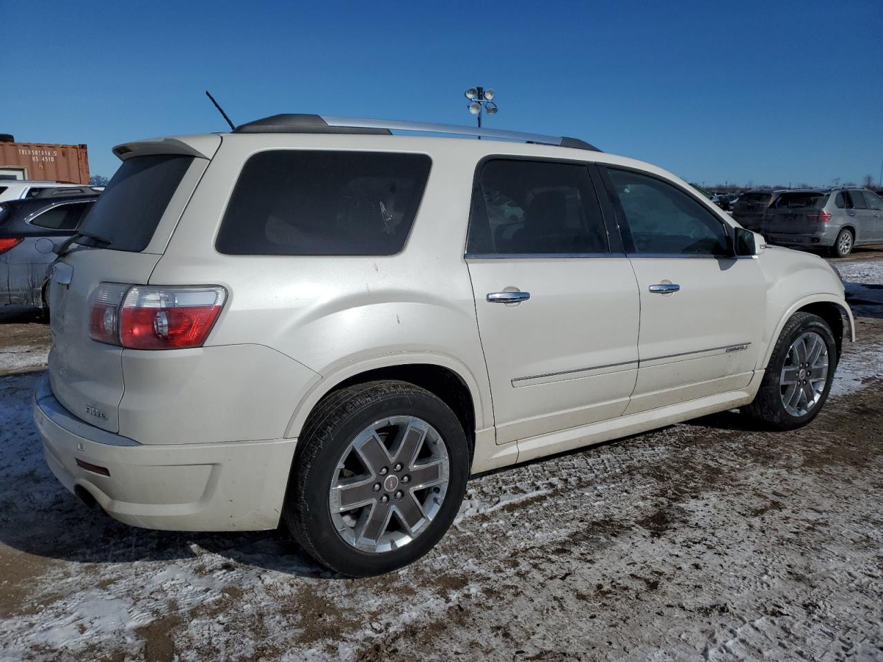 2012 GMC Acadia - Image 3