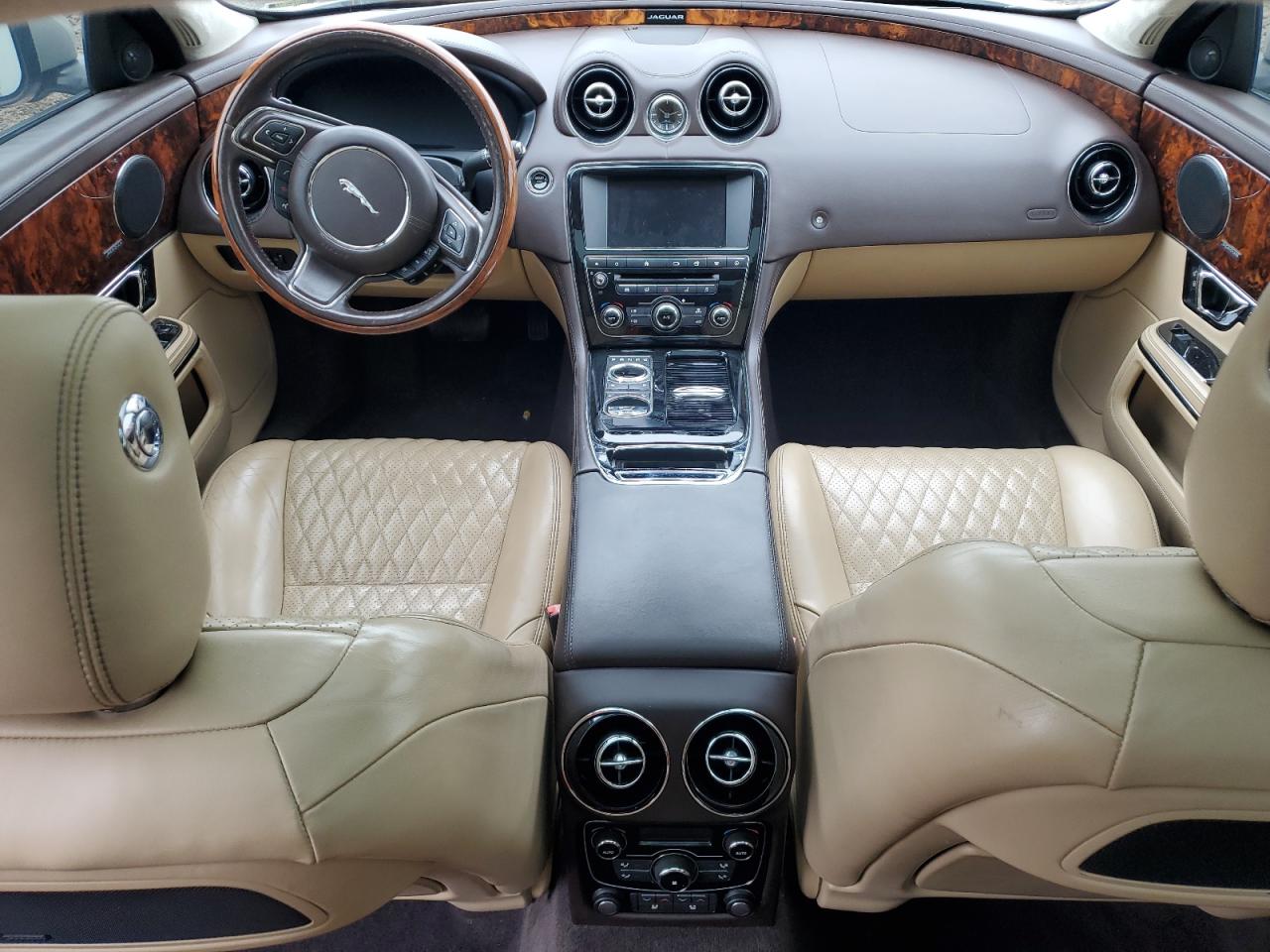 2017 Jaguar XJ - Image 8