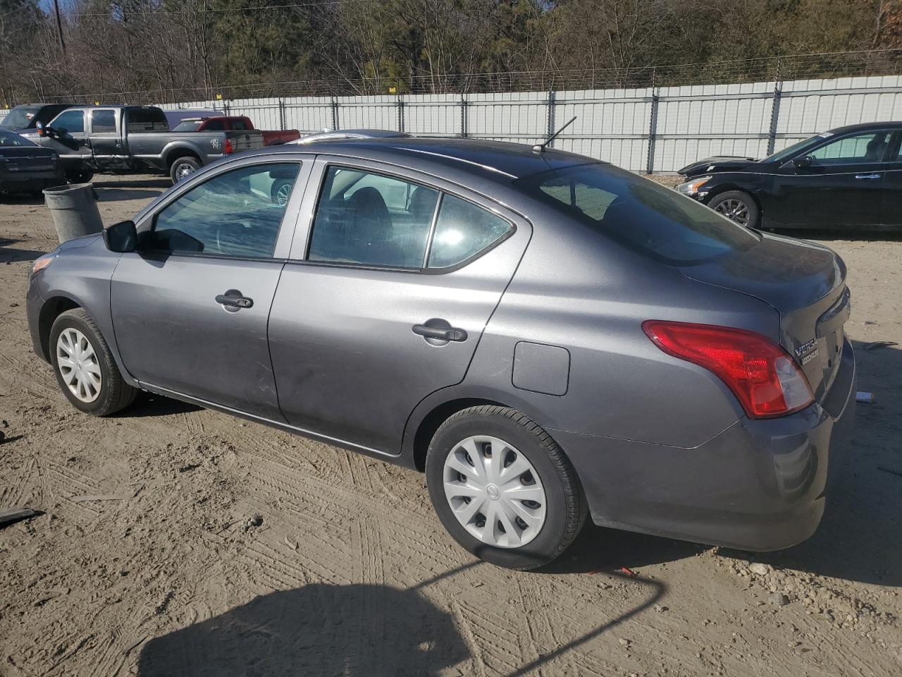 2019 Nissan Versa - Image 2