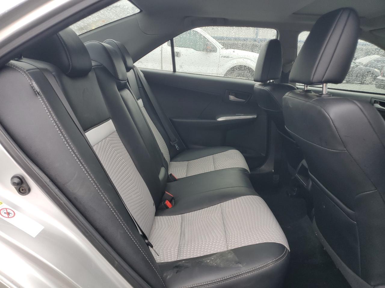 2012 Toyota Camry - Image 10
