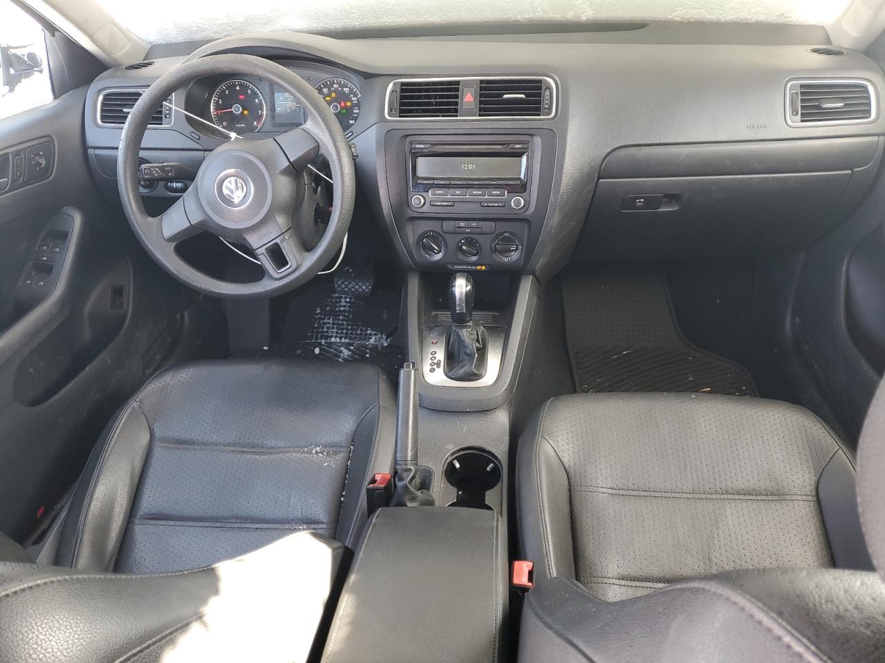 2014 Volkswagen Jetta - Image 8