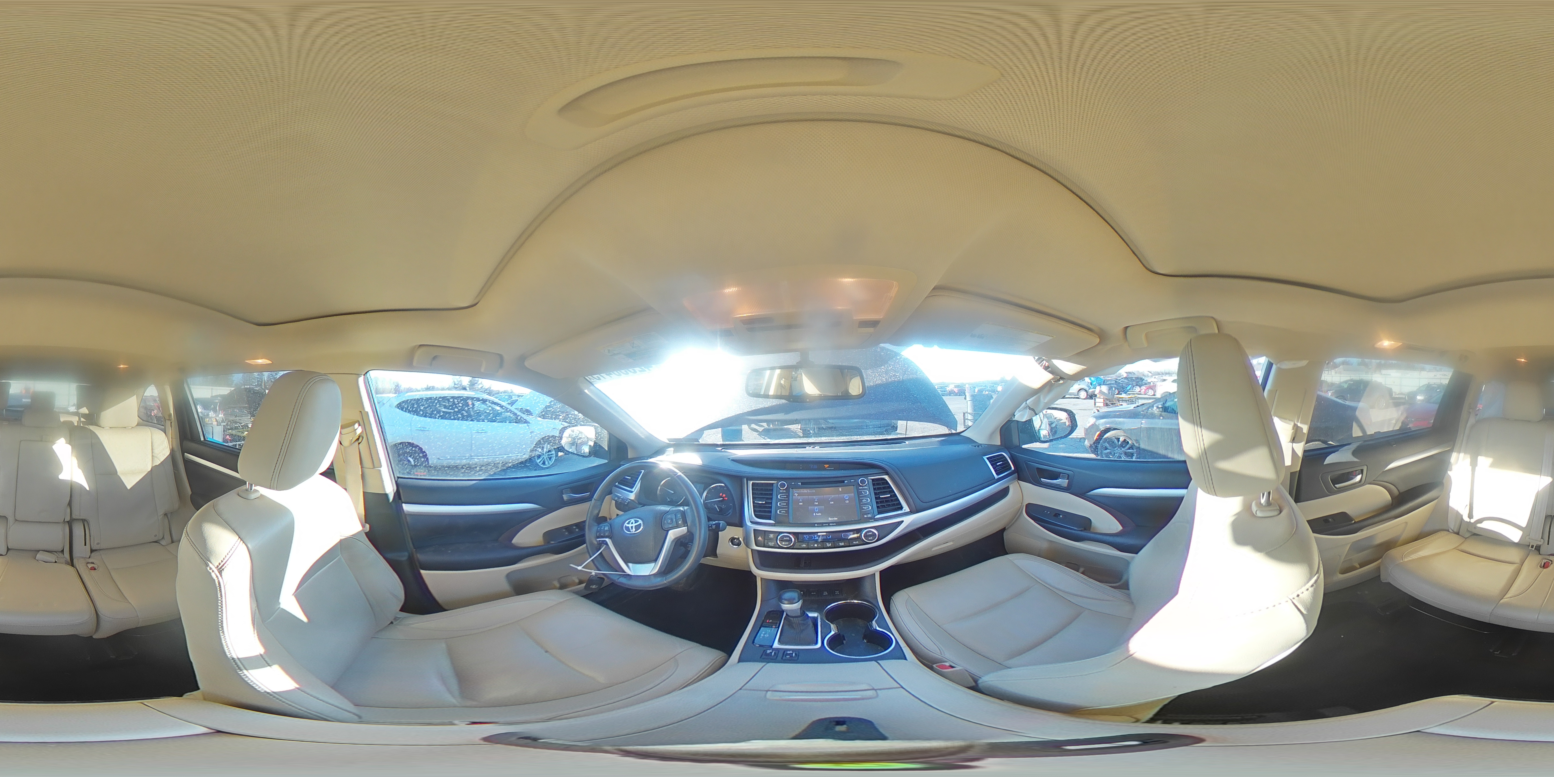 2016 Toyota Highlander - Image 14