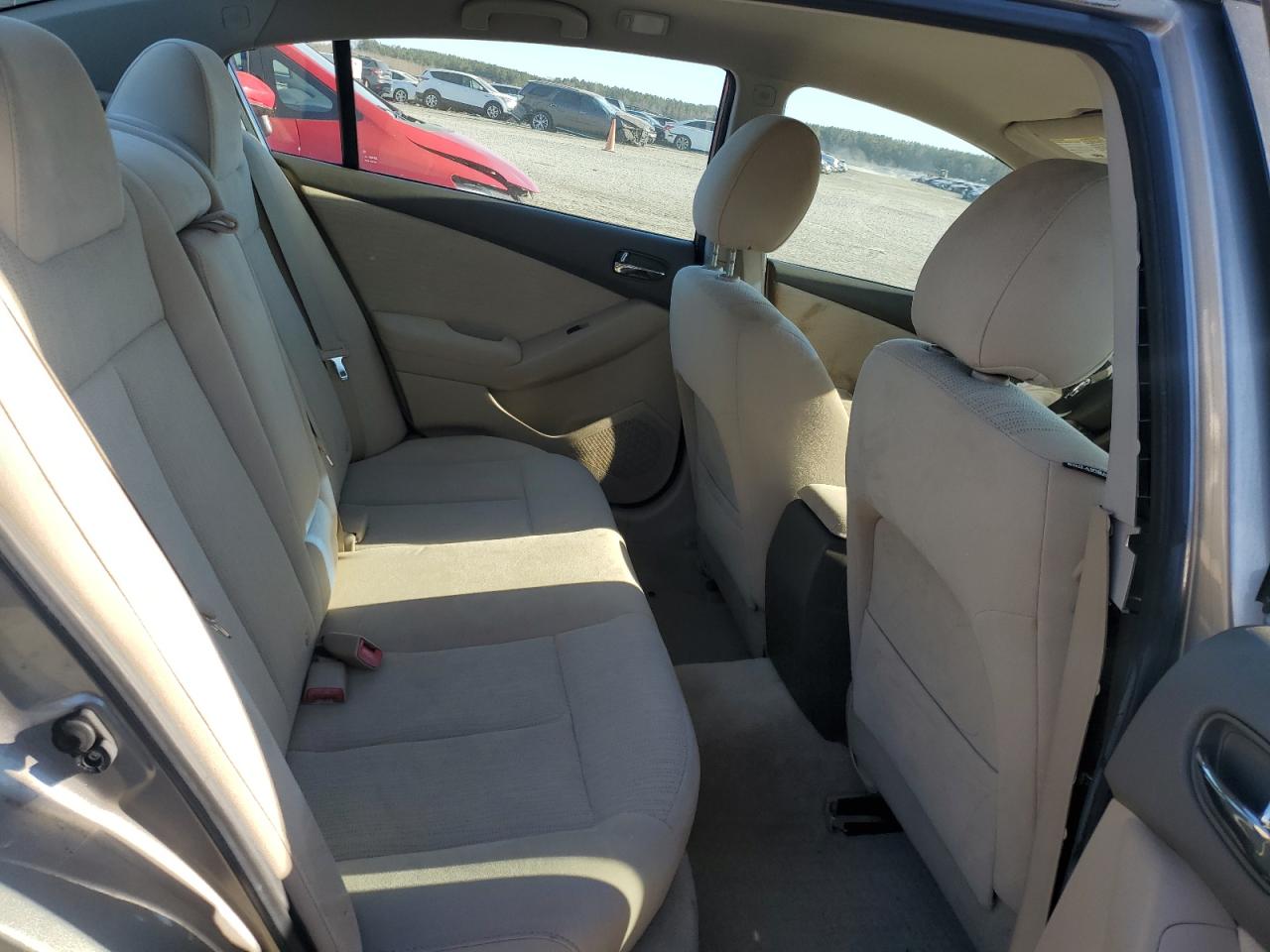 2011 Nissan Altima - Image 10