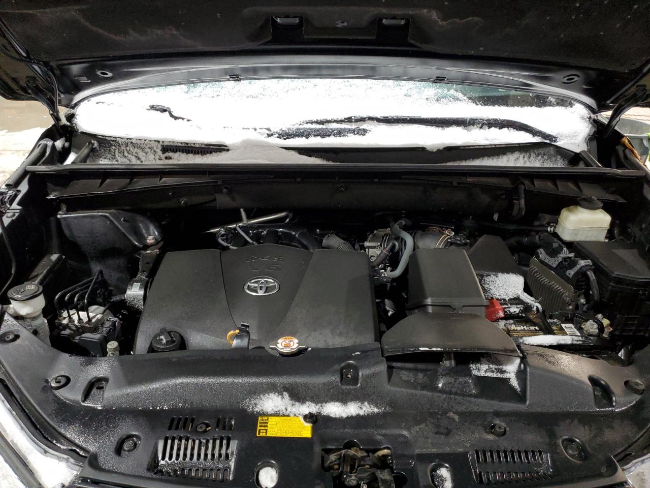 2018 Toyota Highlander - Image 12