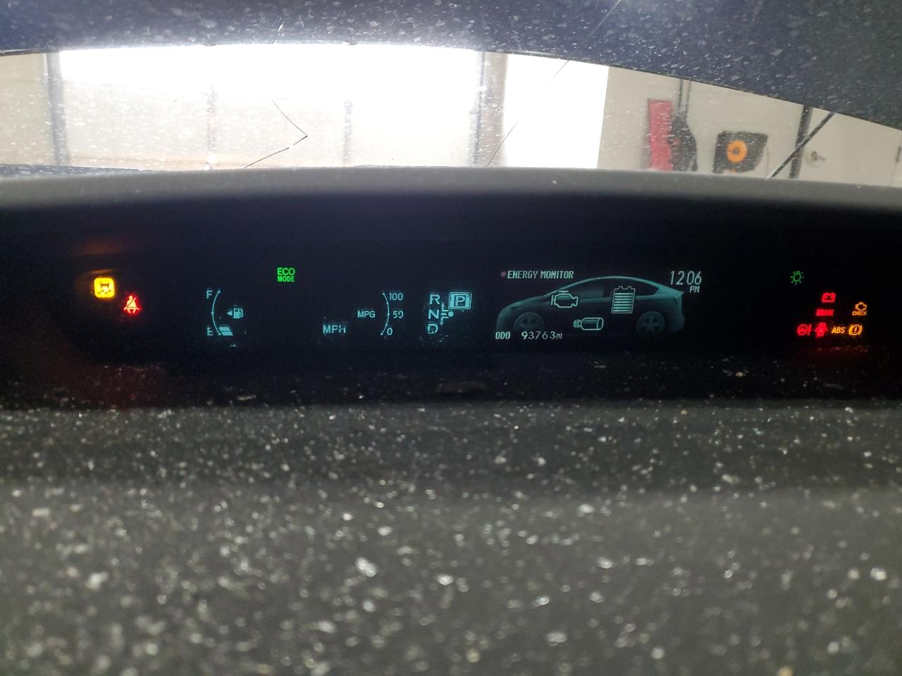 2015 Toyota Prius - Image 9