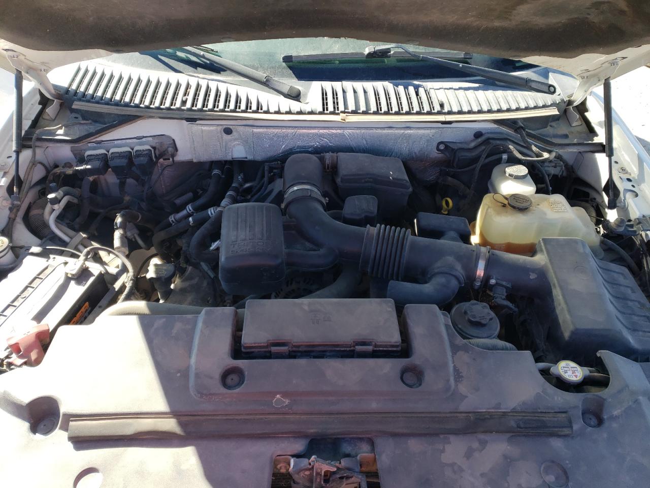 2011 Ford Expedition - Image 12