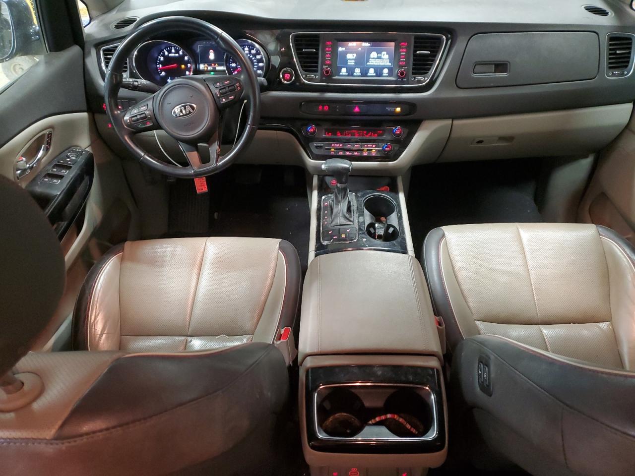 2018 Kia Sedona - Image 8