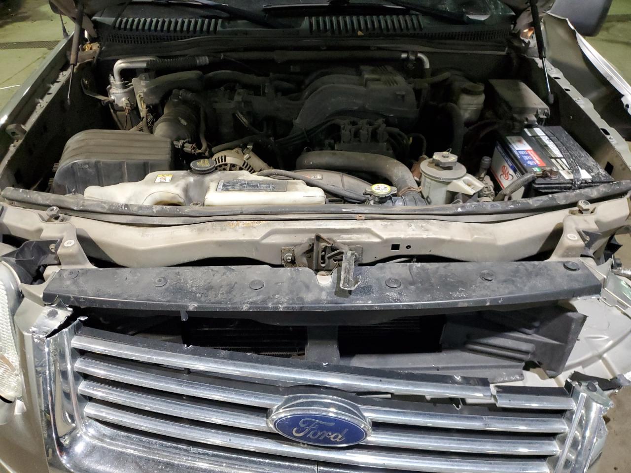 2008 Ford Explorer - Image 12