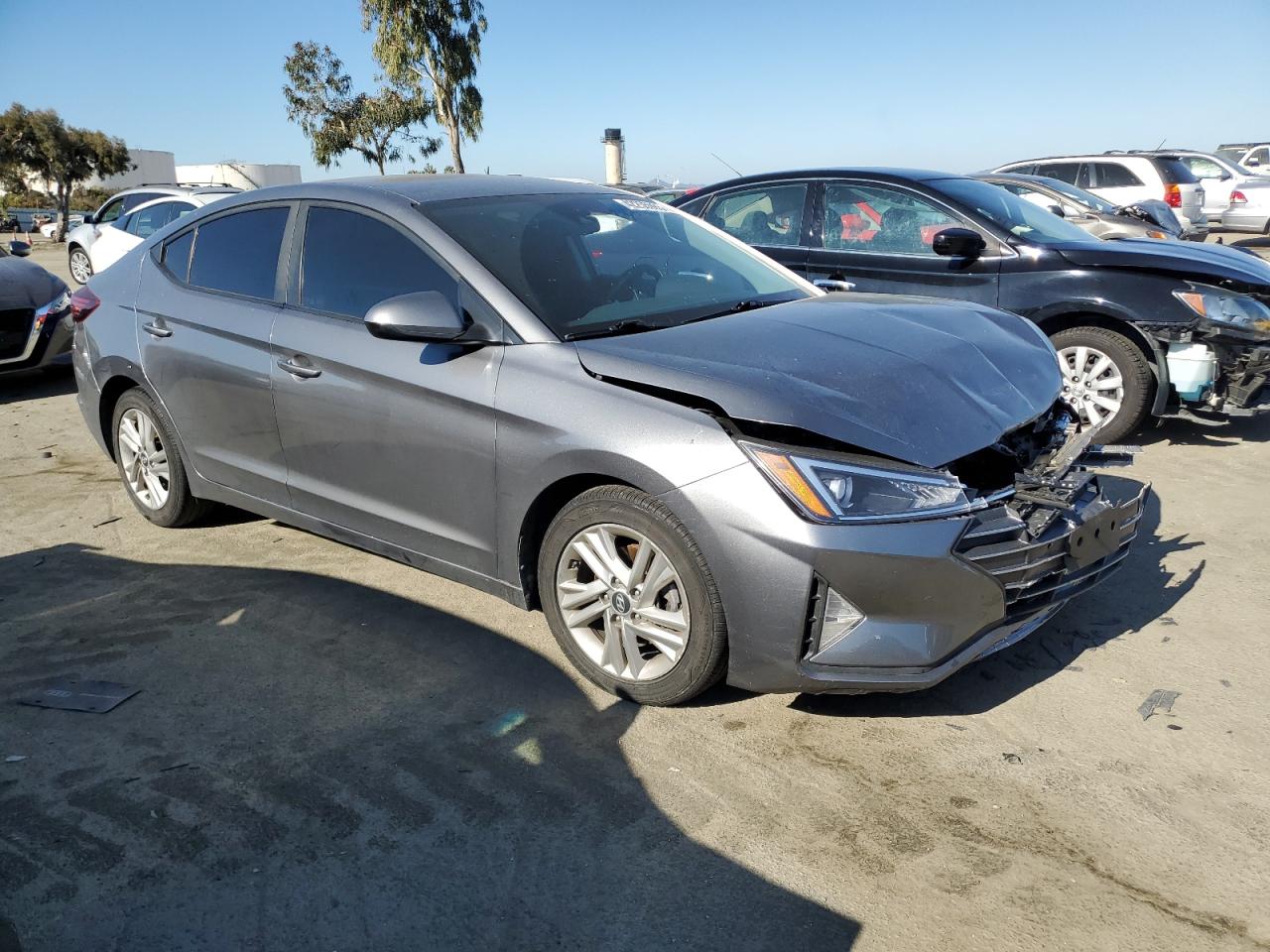 2019 Hyundai Elantra - Image 4