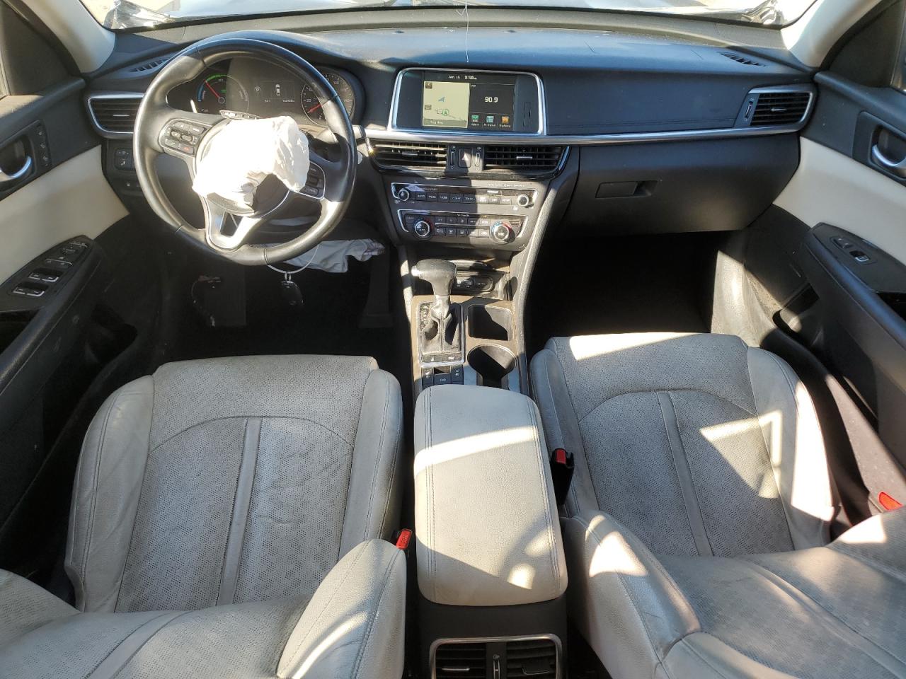 2017 Kia Optima - Image 8