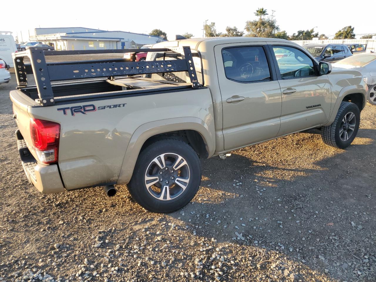 2017 Toyota Tacoma - Image 3