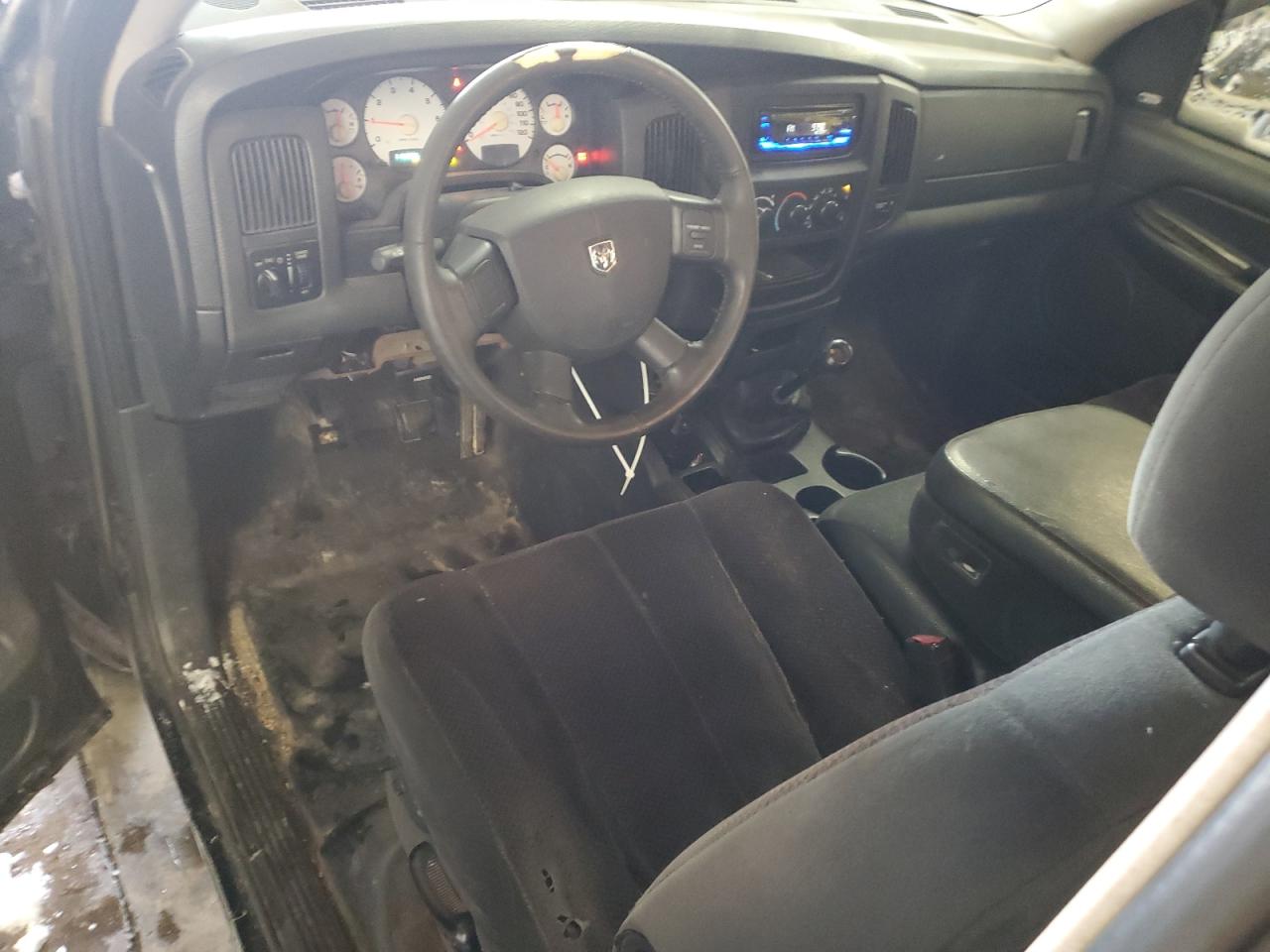 2005 Dodge RAM - Image 8