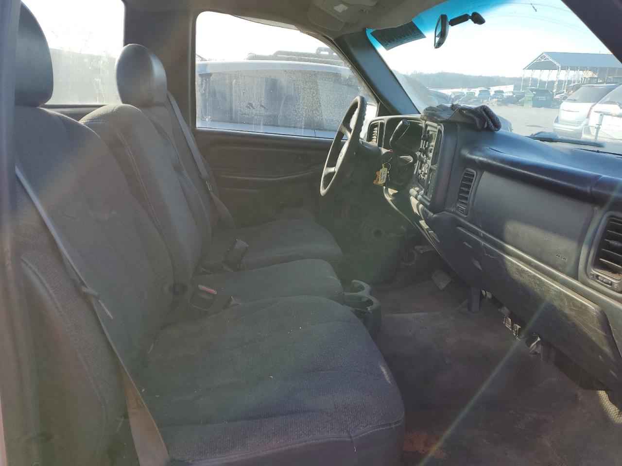 2001 Chevrolet Silverado - Image 11