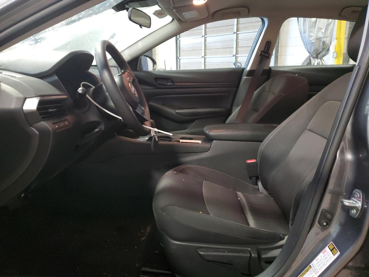 2024 Nissan Altima - Image 7