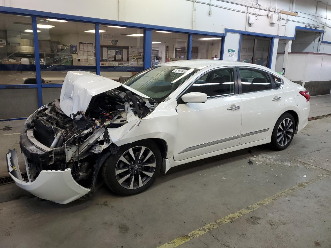 2016 Nissan Altima - Image 1
