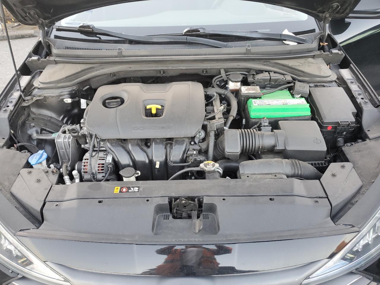 2020 Hyundai Elantra - Image 11