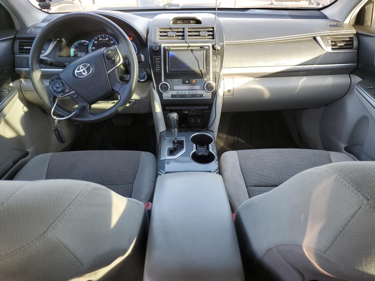 2013 Toyota Camry - Image 8