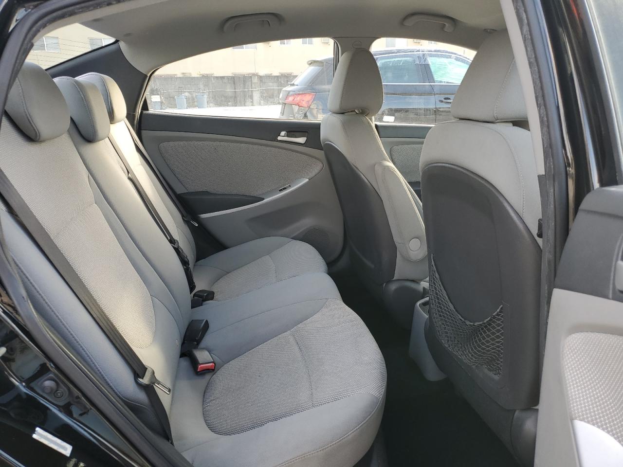2013 Hyundai Accent - Image 10