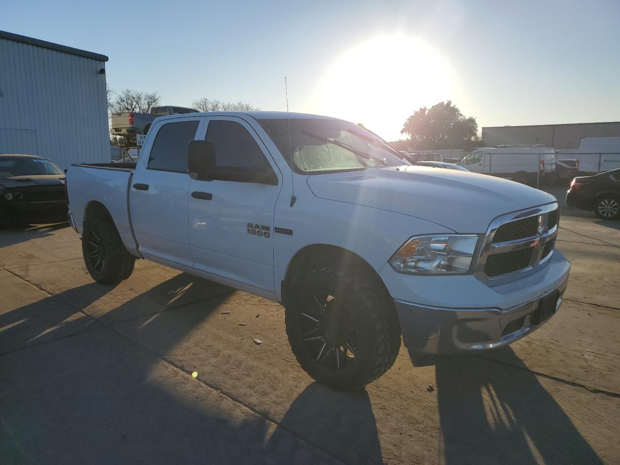 2016 RAM 1500 - Image 4