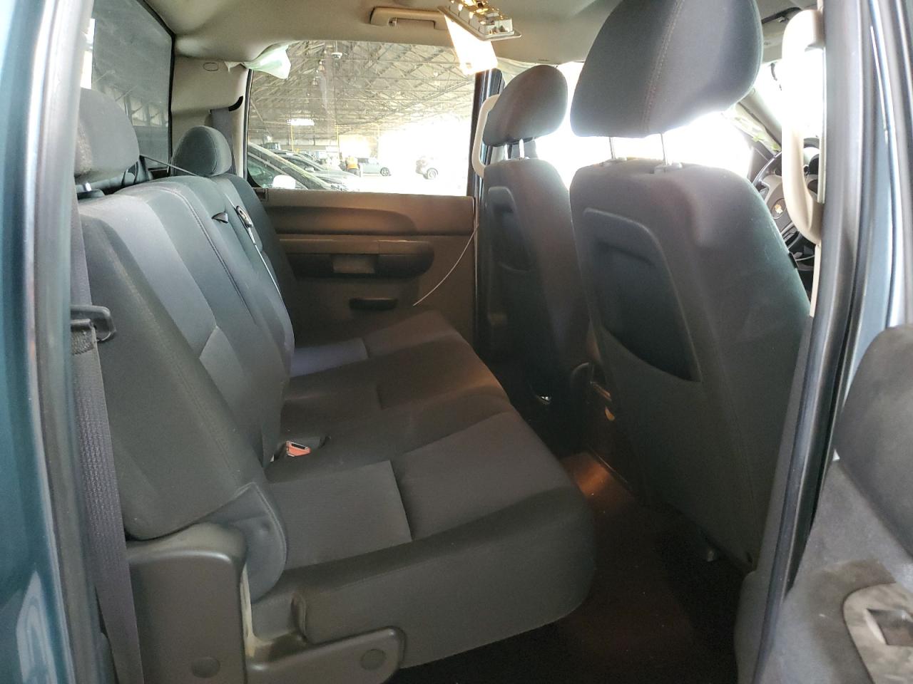 2013 Chevrolet Silverado - Image 11