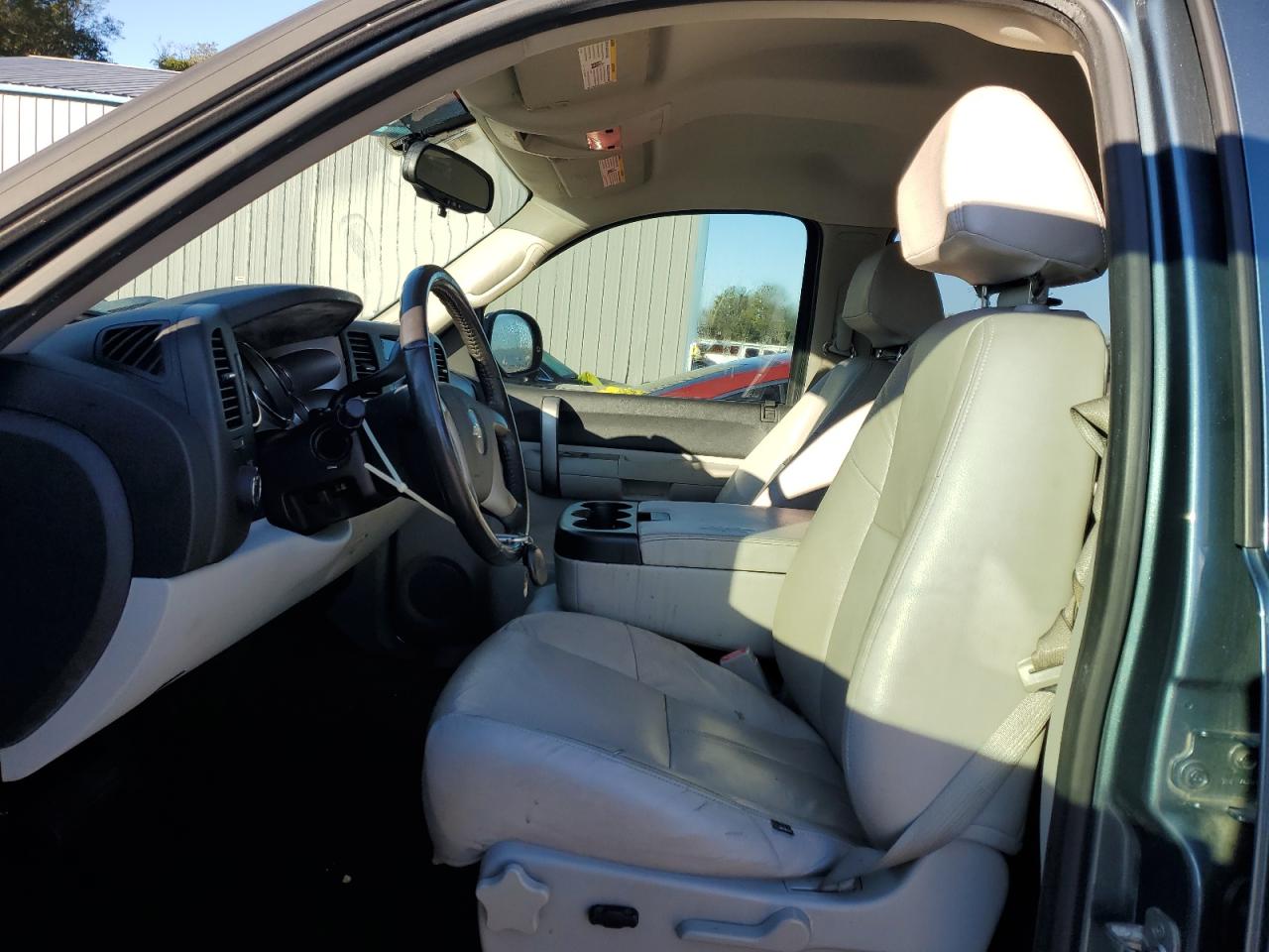 2009 Chevrolet Silverado - Image 7