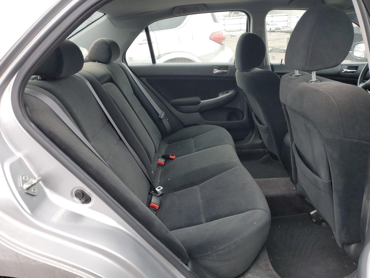 2006 Honda Accord - Image 10