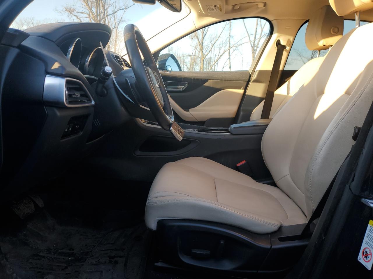 2018 Jaguar F-Pace - Image 7