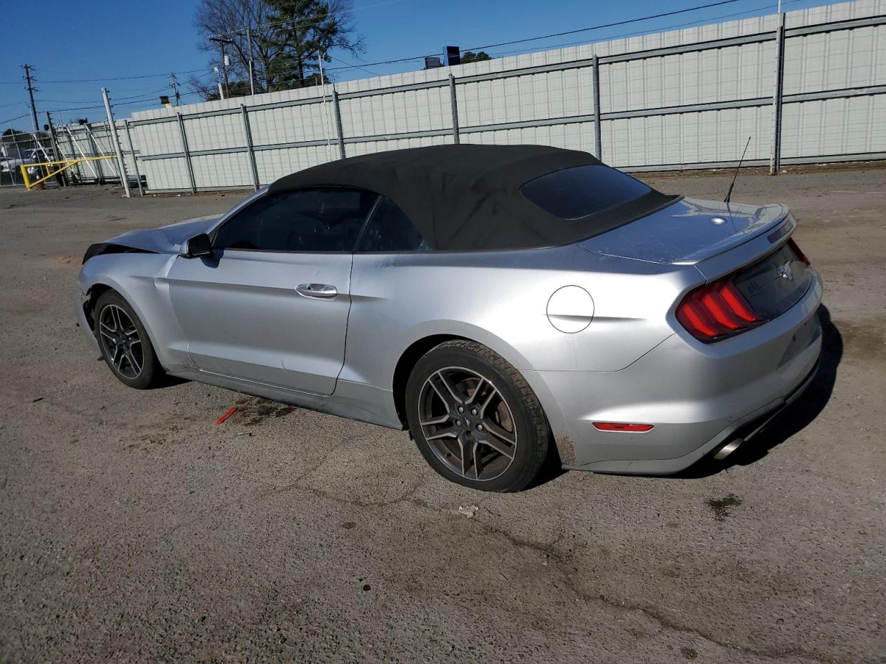 2019 Ford Mustang - Image 2